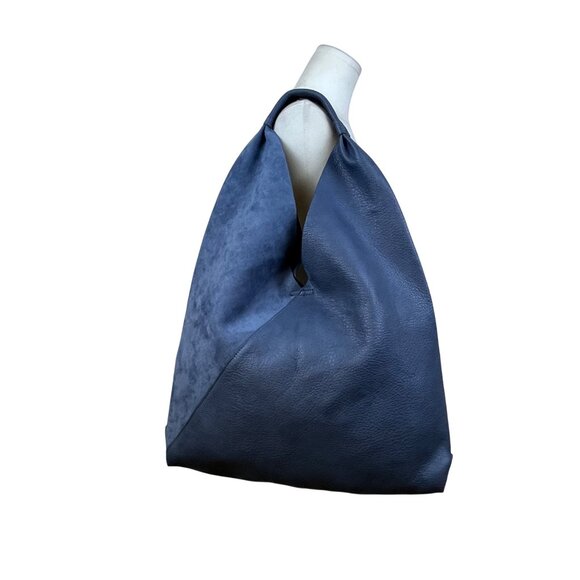 Anthropologie Women’s Navy Blue Textured Leather-Style Slouch Design Handbag - Picture 6 of 12